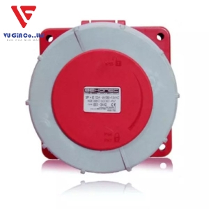 3-pin 16A watertight recessed socket BEK-3132