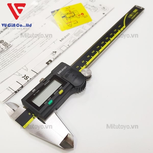 Mitutoyo digital caliper 500-171-30 (0-150mm/0-6