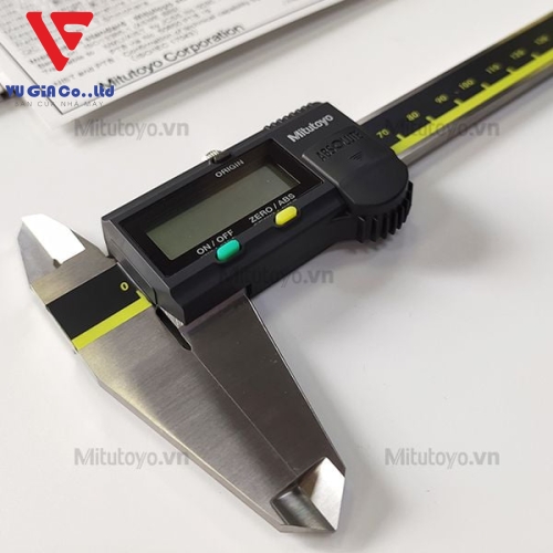 Mitutoyo digital caliper 500-182-30 (0-200mm)