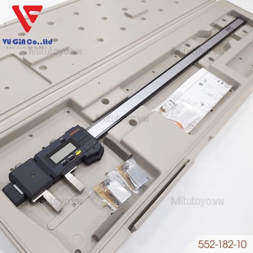 Mitutoyo 552-182-10 electronic carbon caliper (0-600mm)