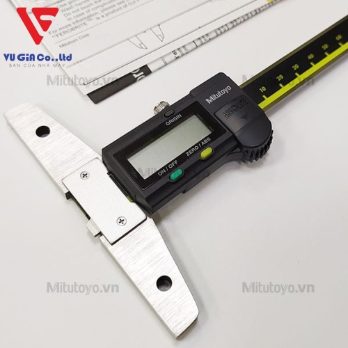 Mitutoyo electronic depth gauge 571-201-30 (0-150mm)