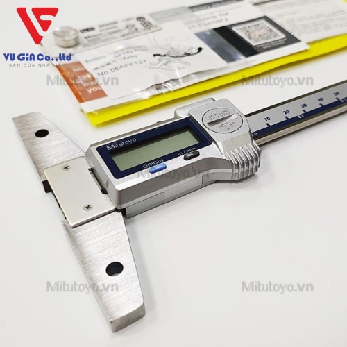 Mitutoyo 571-262-20 electronic depth gauge (0-200mm/8