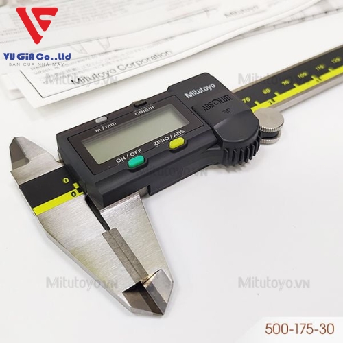Mitutoyo digital caliper 500-175-30 (0-150mm/6