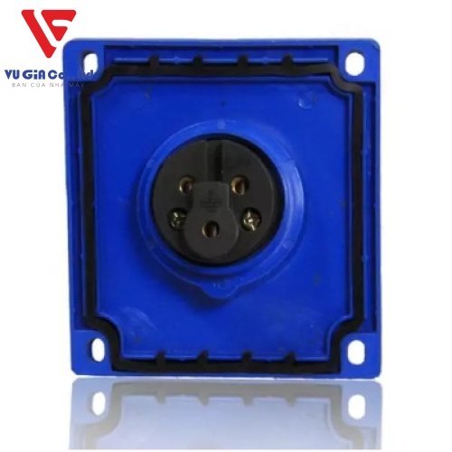 3-pin 125A watertight recessed socket BEK-4432