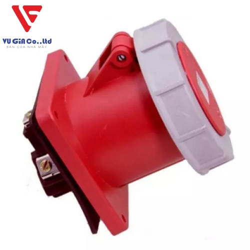 3-pin 16A watertight recessed socket BEK-3132