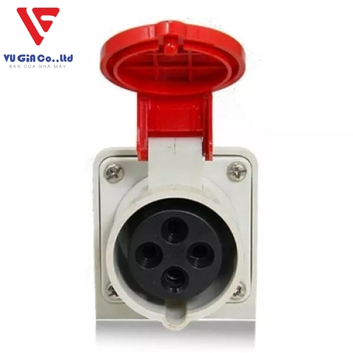 4-pin 16A watertight surface-mounted socket BEK-1142