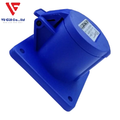 3-pin 32A non-watertight female socket BEK-323