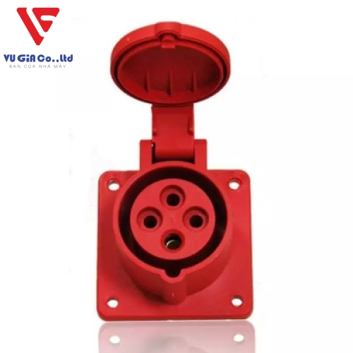 4-pin 32A non-watertight female socket BEK-324