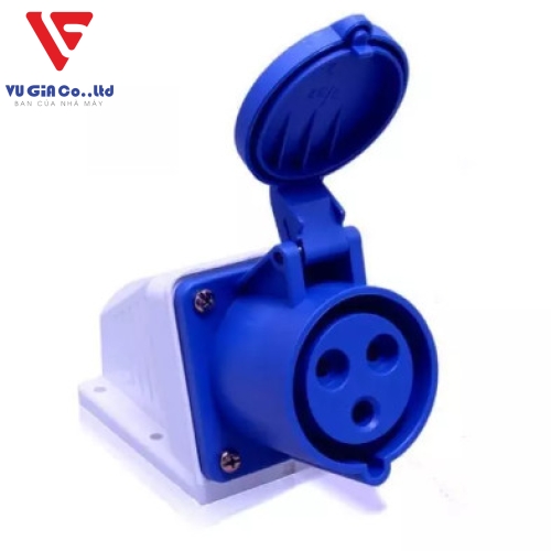 3-pin 32A non-watertight floating outlet BEK-123